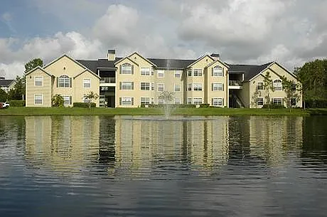 The Grand Reserve Lee Vista — Photo 3