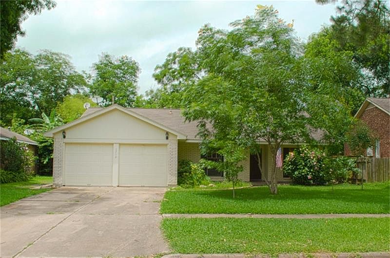 1st image of 1712 Capri Ln