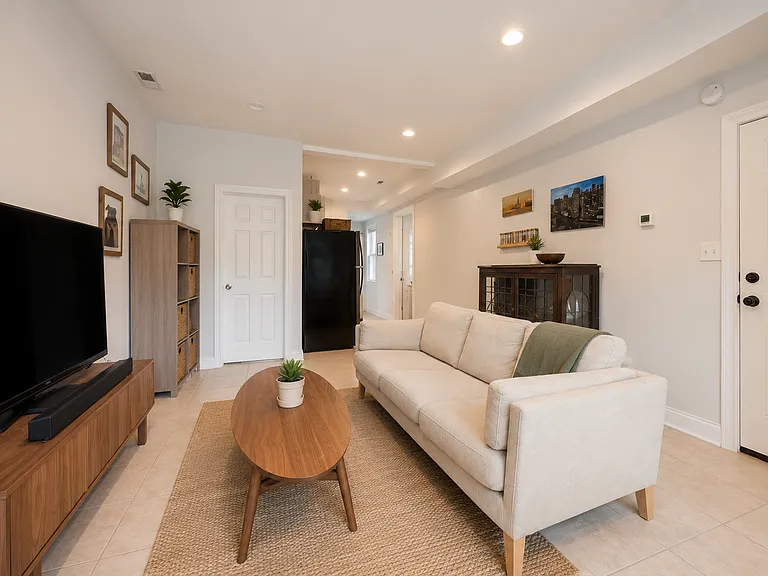 1234 W Huron St #1 — Photo 9