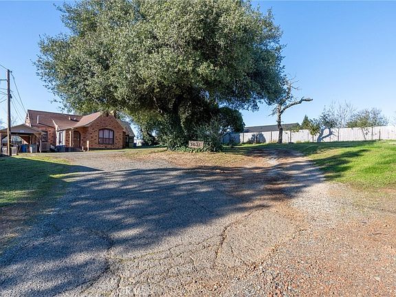 5th image of 1013 Middlehoff Ln