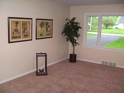 4th image of 223 Grand Vista Dr