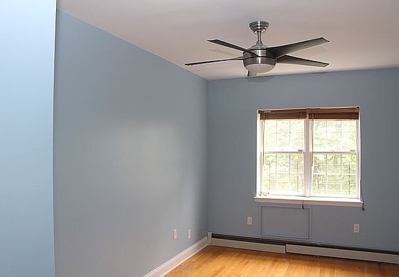 5th image of 9524 Schenck St #3