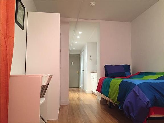 5th image of 336 W 19th St #F