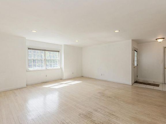 3rd image of 1335 Calebs Way APT F21