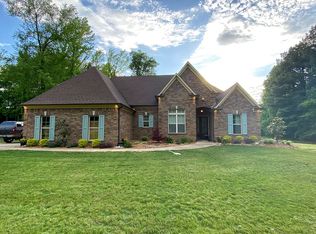 785 Confederate Ridge Rd, Lake Cormorant, MS 38641