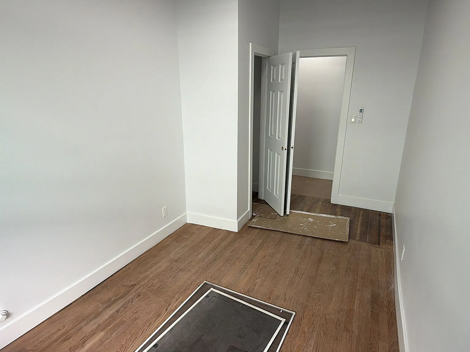 3 bed, $3,373 — Photo 3