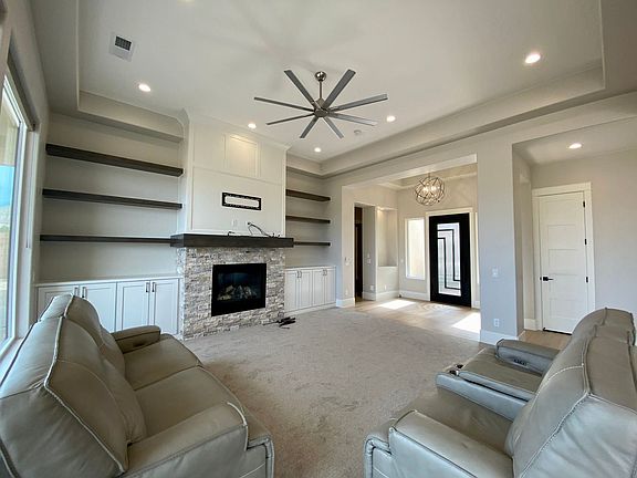 2nd image of 5437 N Northgate Peaks Dr