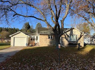 3358 Saint Adalberts Rd, Rosholt, WI 54473