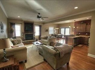 4323 129th St, Urbandale, IA 50323