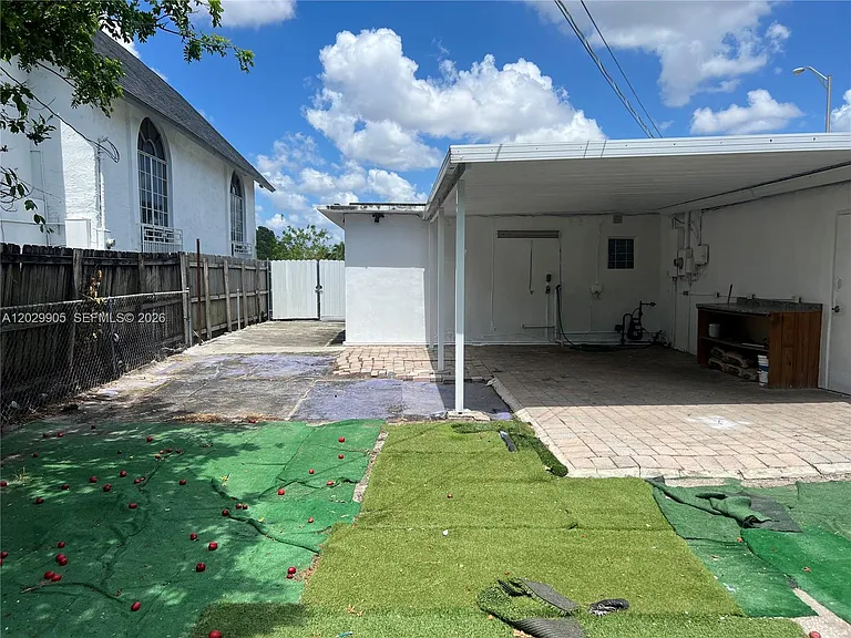 1401 E 8th Ave — Photo 21
