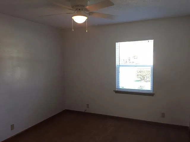 403 Somerset Rd — Photo 23