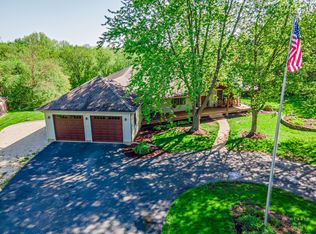 9520 Butternut Dr, Crystal Lake, IL 60014
