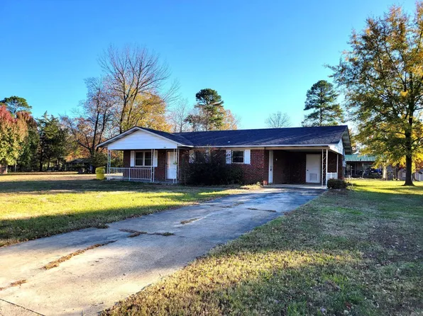 703 W Clark Ave, De Queen, AR 71832