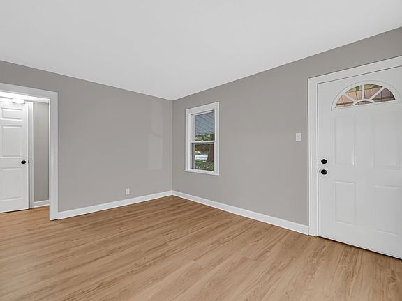 5th image of 7738 Columbia Ave