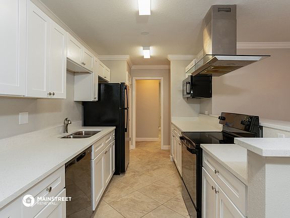 5th image of 2227 Fairfield Ave