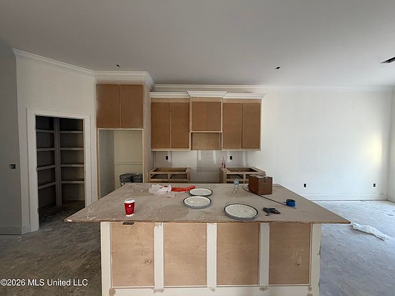 5th image of 103 Emily Ln