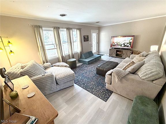 5th image of 1145 Richey Rd