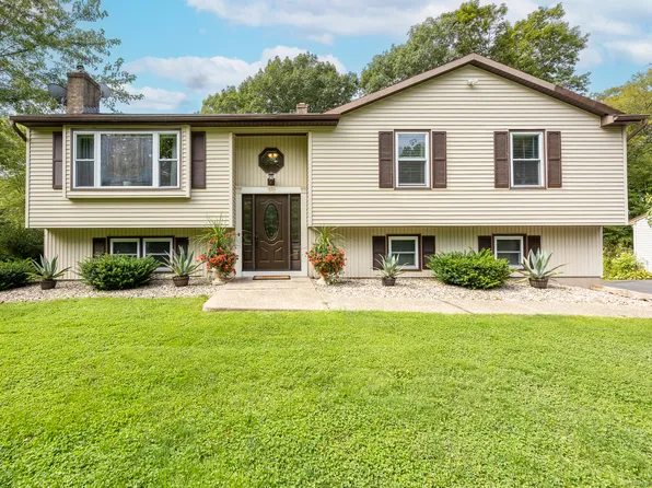 199 Aston Lane, Middletown, CT 06457