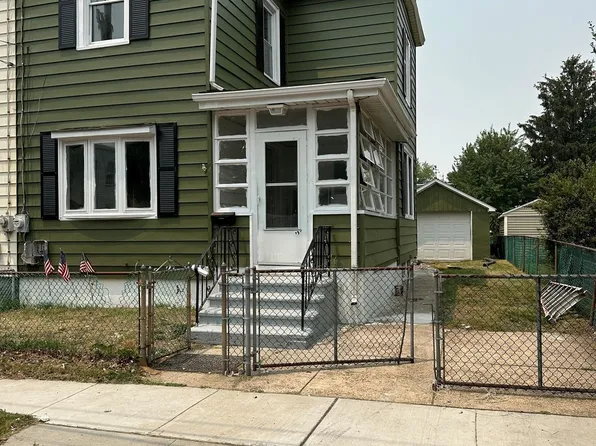 1017 W 4th St, Florence, NJ 08518