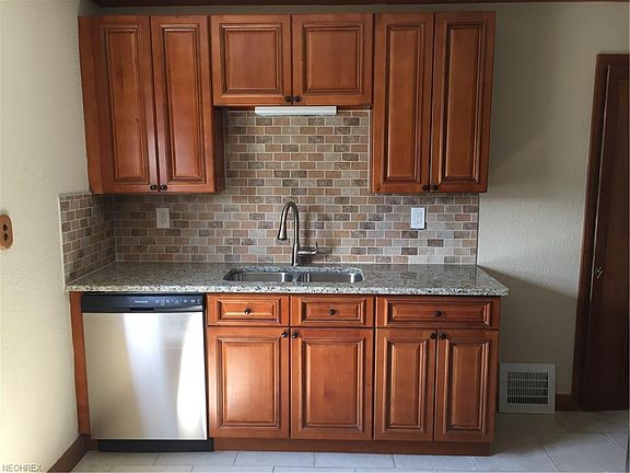 3rd image of 9201 Orchard Ave