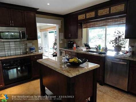 4th image of 5550 NE 29th Ave