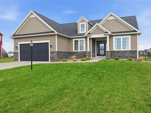 1045 Lakemist Trl, Ontario, NY 14519