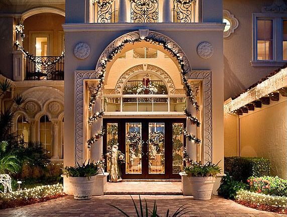 Holiday Decorated Front