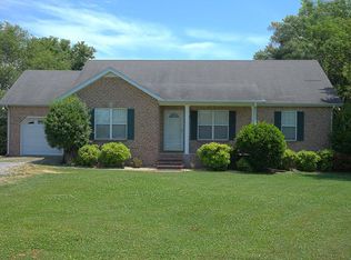 155 Big Hickory Ct, Smithville, TN 37166