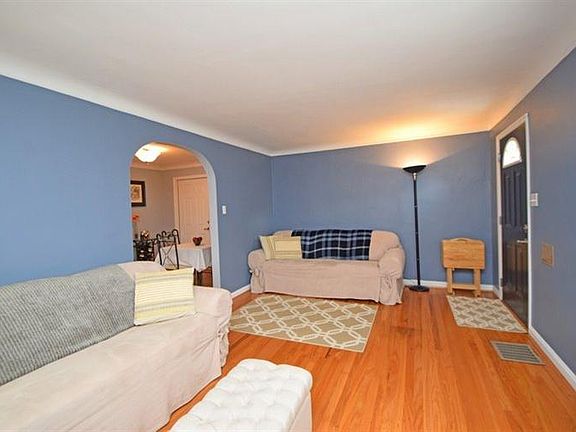 5th image of 3836 Superior Ave