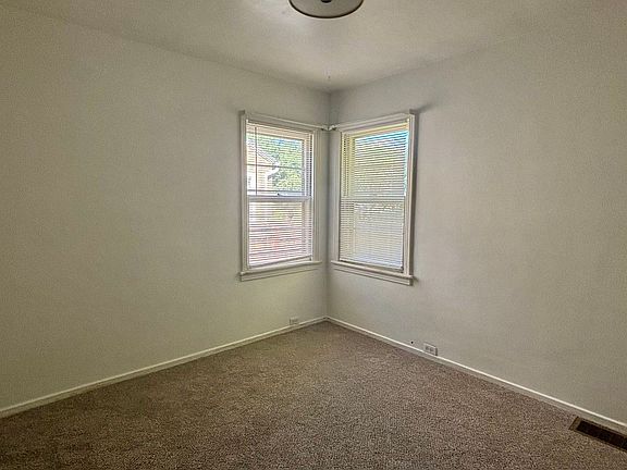 5th image of 1105 Harvard Ave