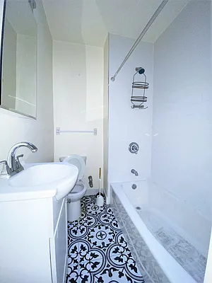 Rented by City Connections Realty | media 19