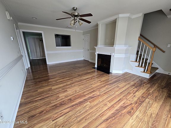4th image of 313 Square Dr #A