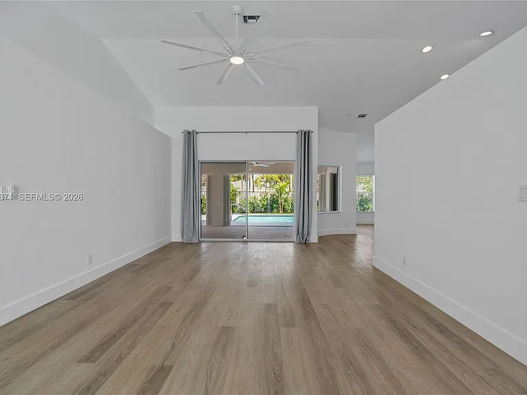 5923 Loxahatchee Pines Dr — Photo 33