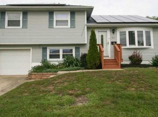 7 Stanford Rd, Somers Point, NJ 08244