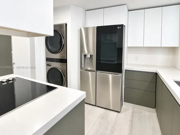 701 Brickell Key Blvd, Miami, FL