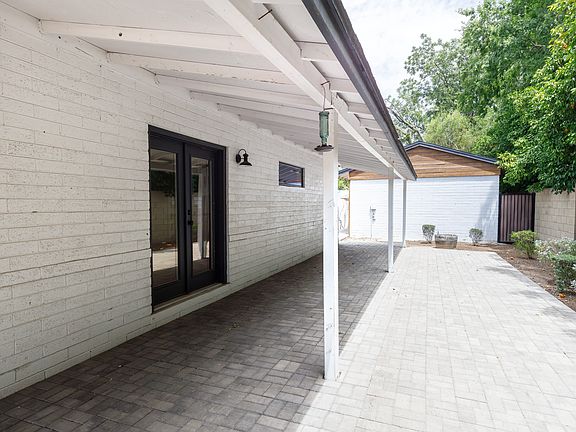 Covered private patio