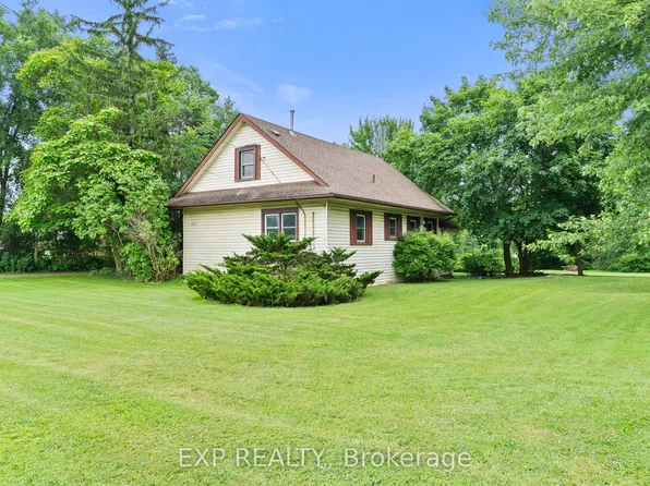 6192 Lyons Creek Rd, Niagara Falls, ON L2G 0L5