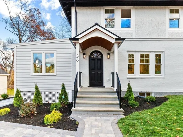 36 Oneida Rd, Winchester, MA 01890