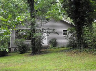 77 Oak St, Evening Shade, AR 72532