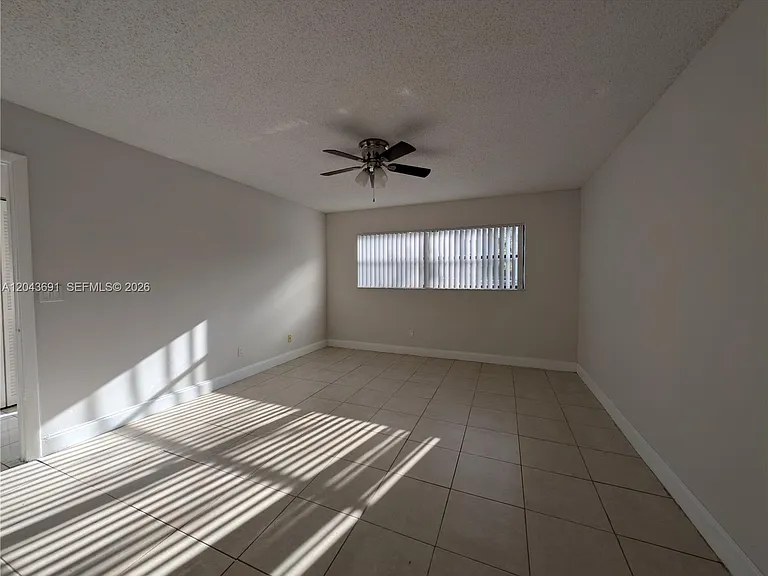 7502 NW 33rd St — Photo 12