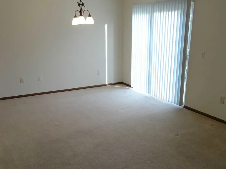 Caravelle Apartments and Townhomes — Photo 6
