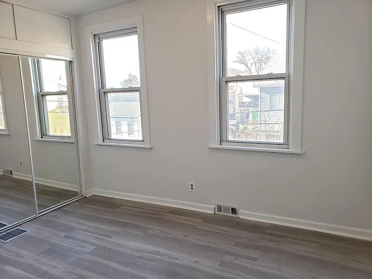 89 Southern Ave — Photo 6