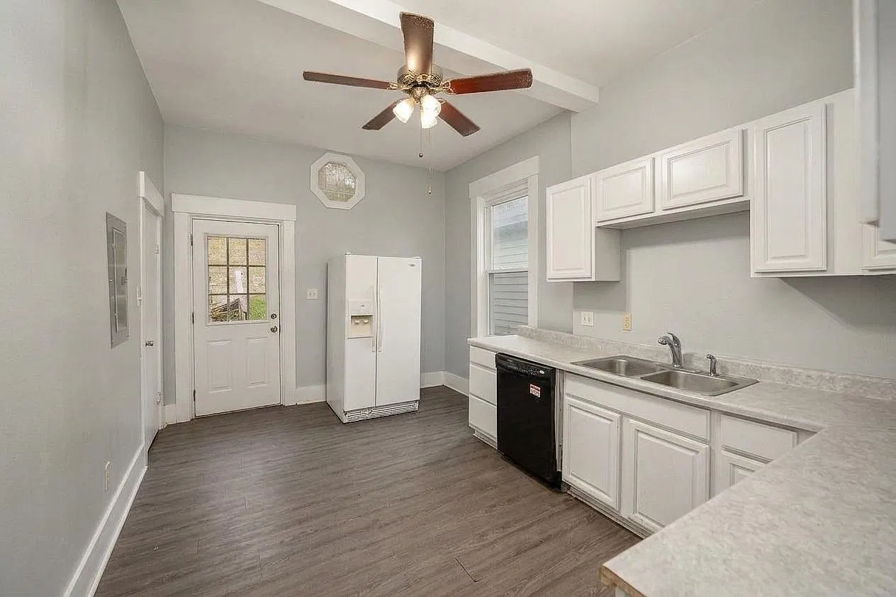2 bed, 1600 sqft, $1,550 — Photo 4
