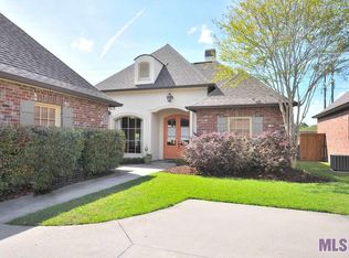 9028 Foxgate Dr, Baton Rouge, LA 70809