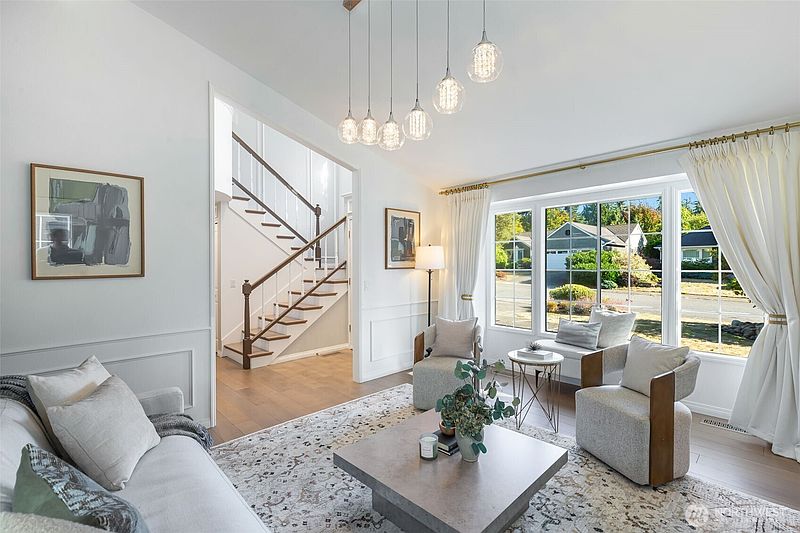3rd image of 24020 SE 42nd Street
