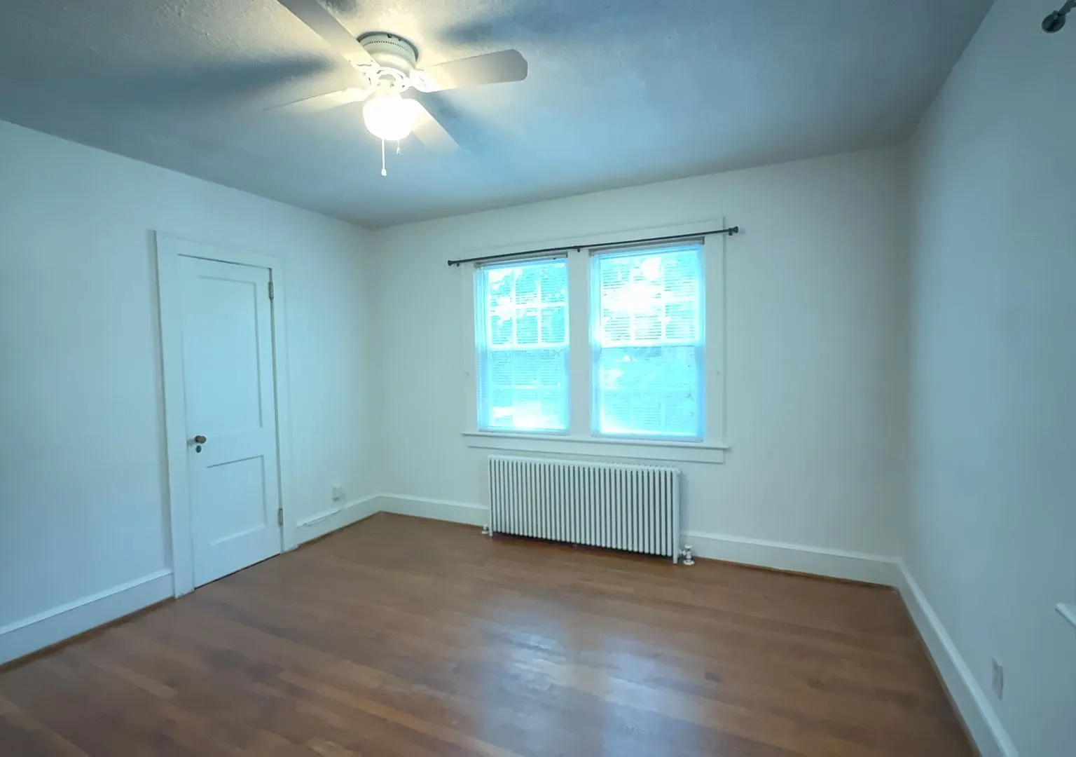 Spacious 4-Bedroom Norfolk Home with Sunroom & Fenced Backyard! — Photo 4