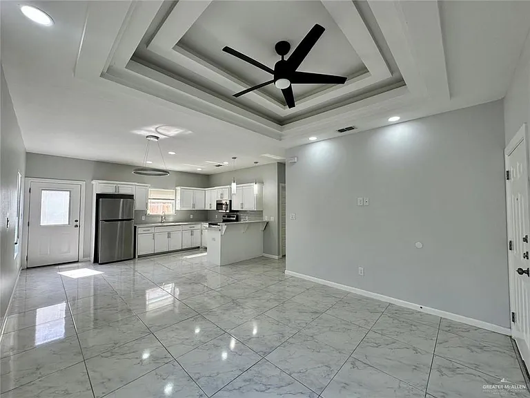 3312 S Mia Ln #4 — Photo 2