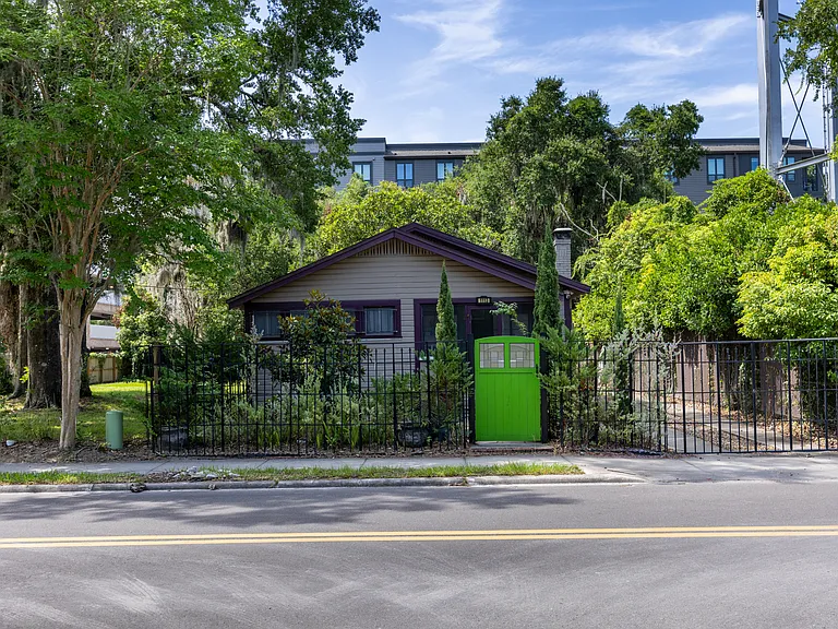 1113 NW 5th Ave — Photo 35