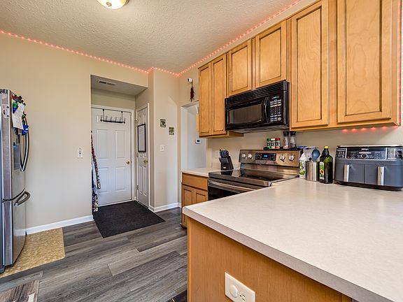 5th image of 7138 Gavin Dr