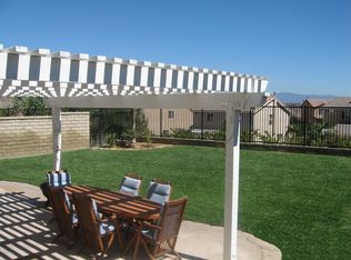 29908 Cambridge Ave, Castaic, CA 91384
